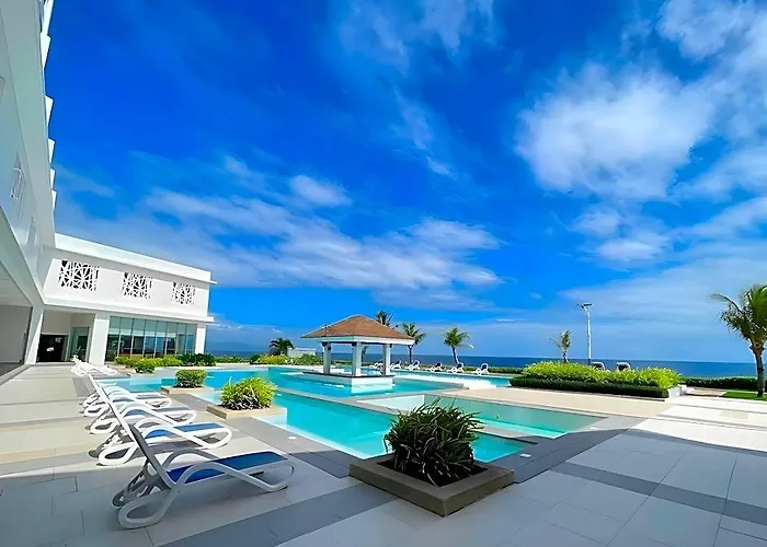 Arterra And Resort 4*