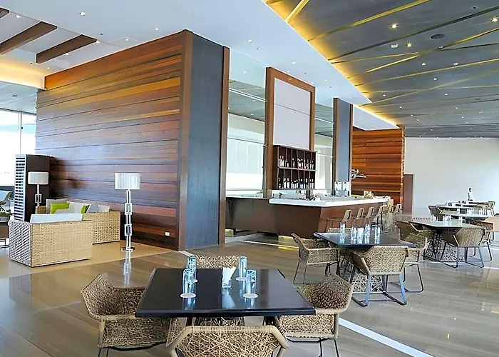 Arterra And 4* Lapu-Lapu City