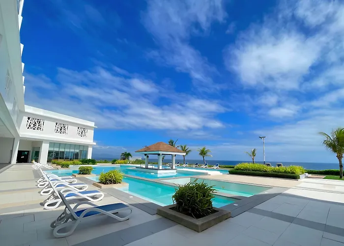 Resort Arterra And 4*